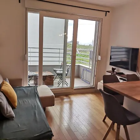 Modern Apartman Marcelina With A Garage And Balcony With Wifi